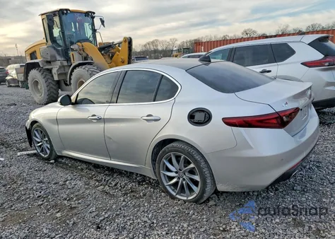 2017 Alfa Romeo Giulia Q4 z USA, uszkodzony, nr VIN ZARFAEDN3H7545709
